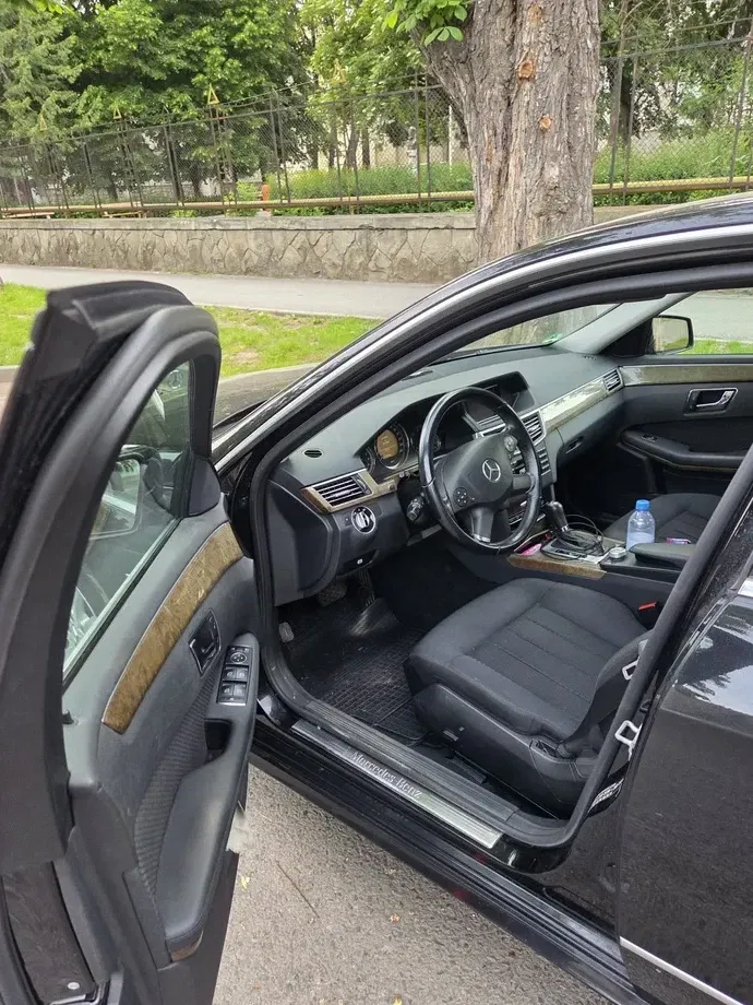 Mercedes-Benz E W212 220 CDI BlueEfficiency Aut. — imagine 6