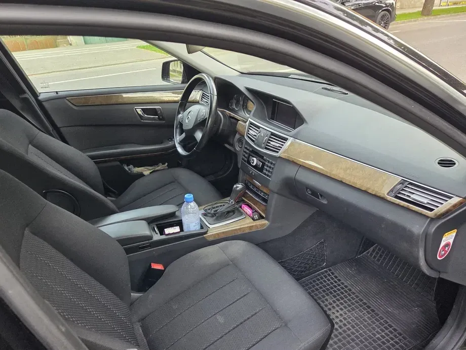 Mercedes-Benz E W212 220 CDI BlueEfficiency Aut. — imagine 7