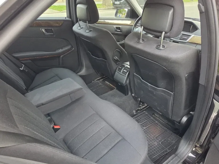 Mercedes-Benz E W212 220 CDI BlueEfficiency Aut. — imagine 8