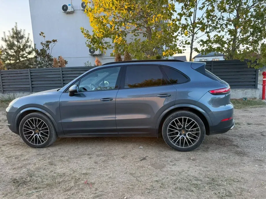 Porsche Cayenne Tiptronic S Platinum Edition — imagine 2