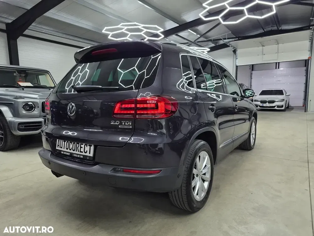 Volkswagen Tiguan 2.0 TDI SCR 4MOTION BlueMotion Technology DSG Lounge Sport & Style — imagine 5