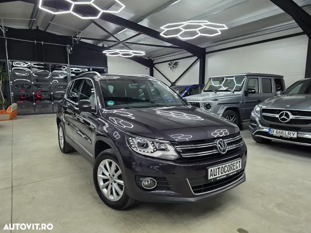 Volkswagen Tiguan 2.0 TDI SCR 4MOTION BlueMotion Technology DSG Lounge Sport & Style — imagine 3