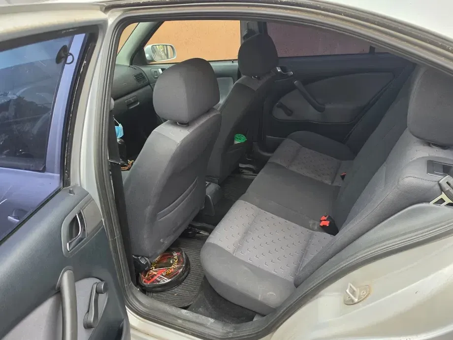 Škoda Octavia I — imagine 8