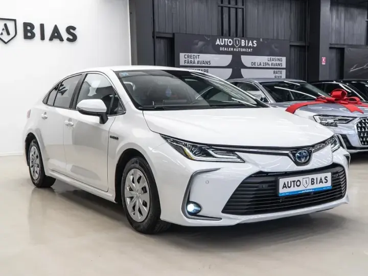 Toyota Corolla XII 1.8 HSD Dynamic
