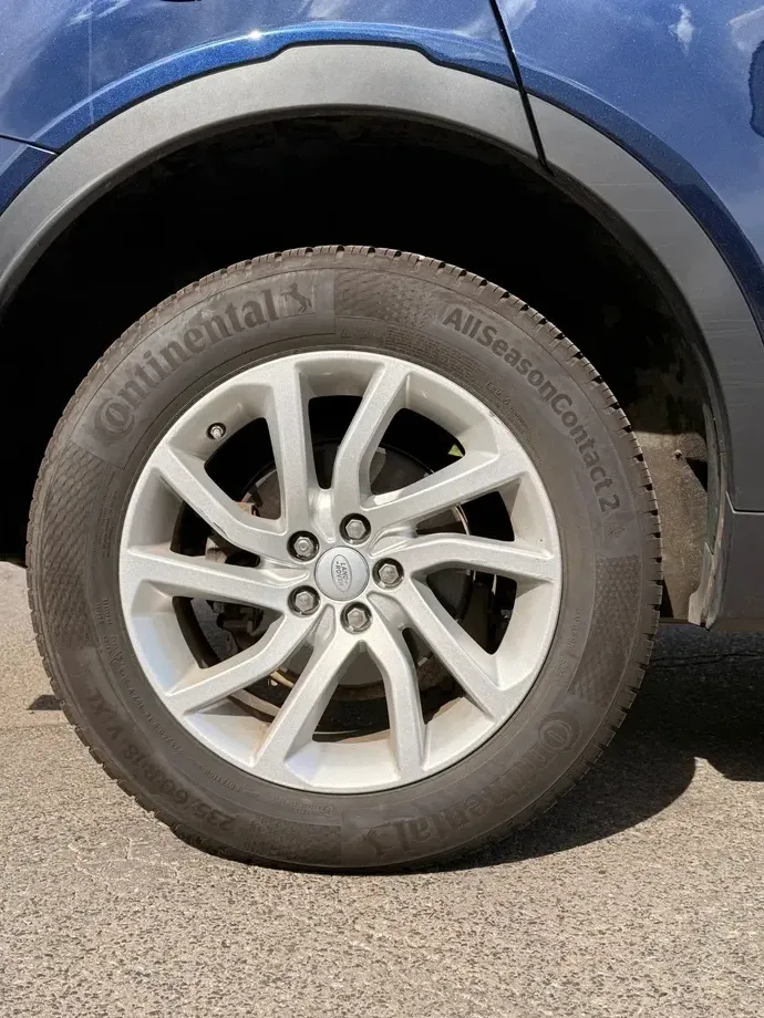 Land Rover Discovery — imagine 6
