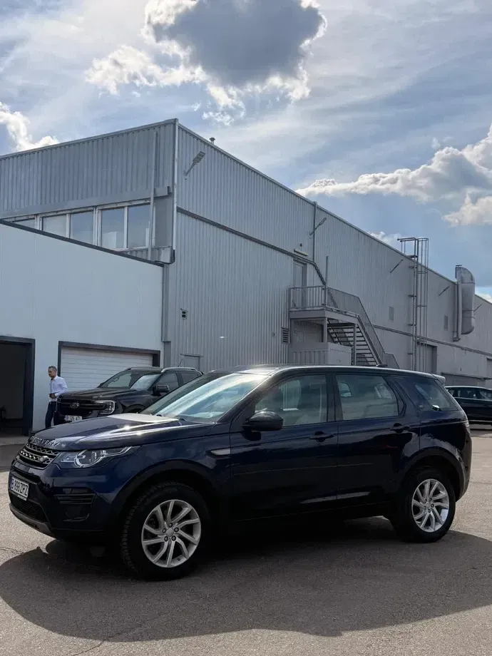 Land Rover Discovery — imagine 3