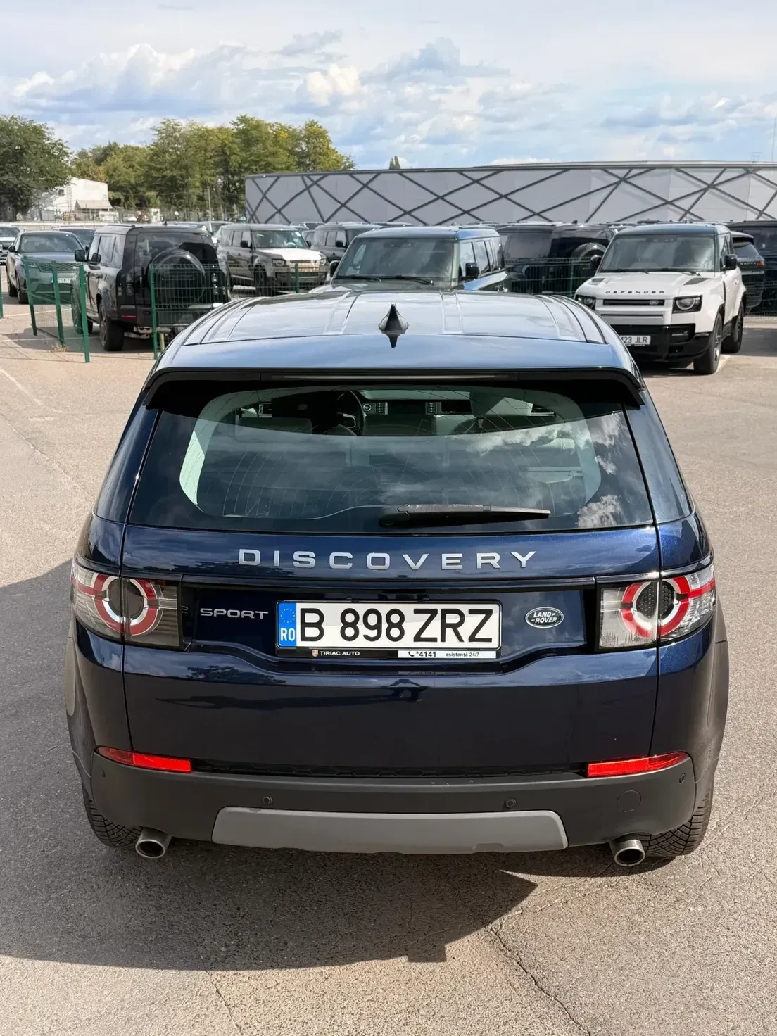 Land Rover Discovery — imagine 9