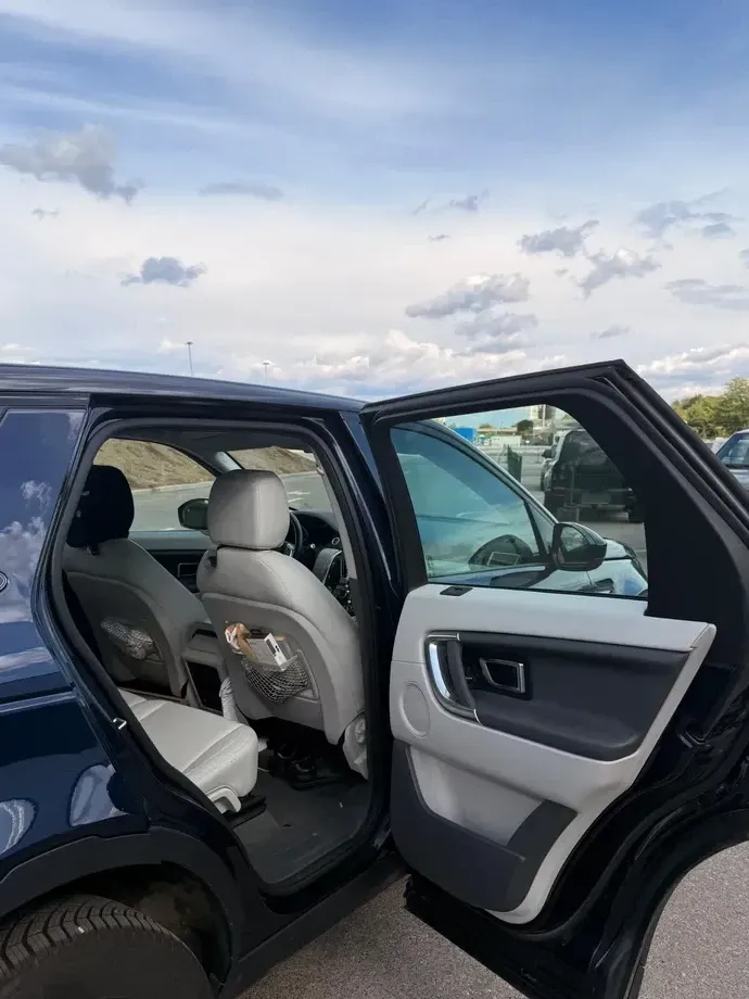 Land Rover Discovery — imagine 7