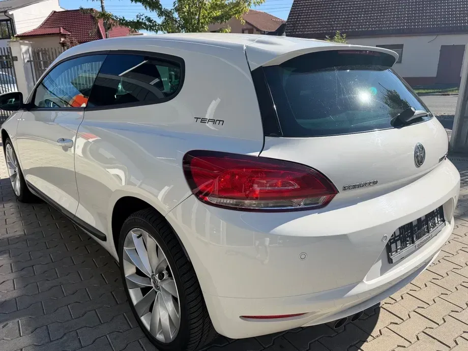 Volkswagen Scirocco 2.0 TDI Team — imagine 3