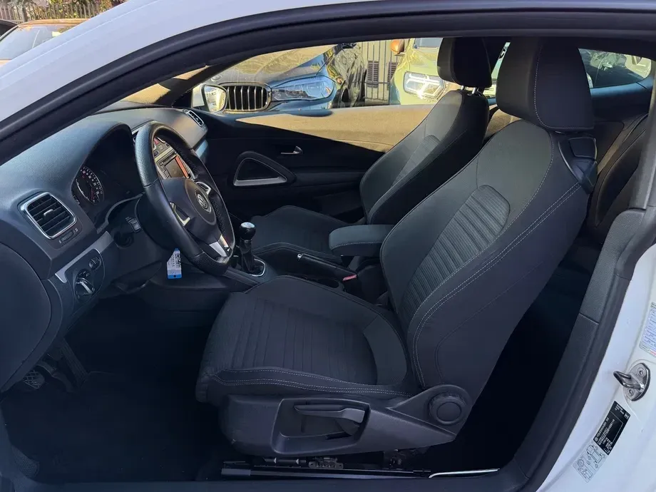 Volkswagen Scirocco 2.0 TDI Team — imagine 9