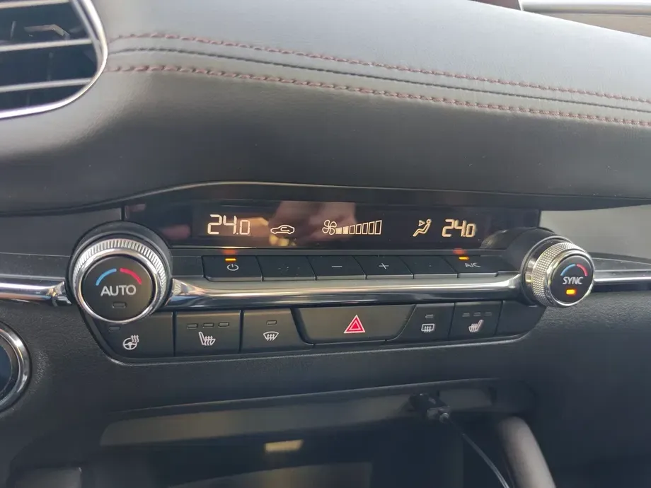 Mazda 3 IV e-Skyactiv G150 MHEV Plus — imagine 10