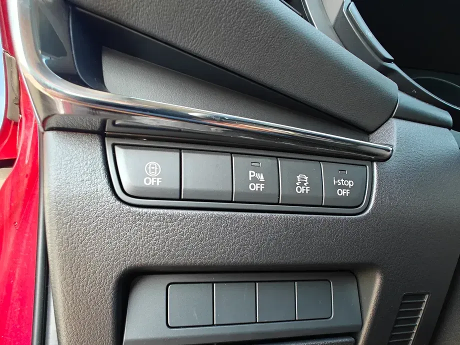 Mazda 3 IV e-Skyactiv G150 MHEV Plus — imagine 8