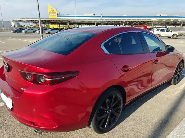 Mazda 3 IV e-Skyactiv G150 MHEV Plus