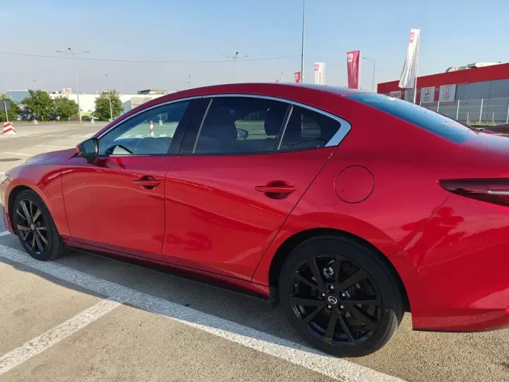 Mazda 3 IV e-Skyactiv G150 MHEV Plus