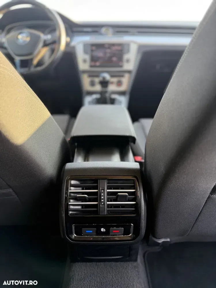 Volkswagen Passat 2.0 TDI Highline — imagine 3