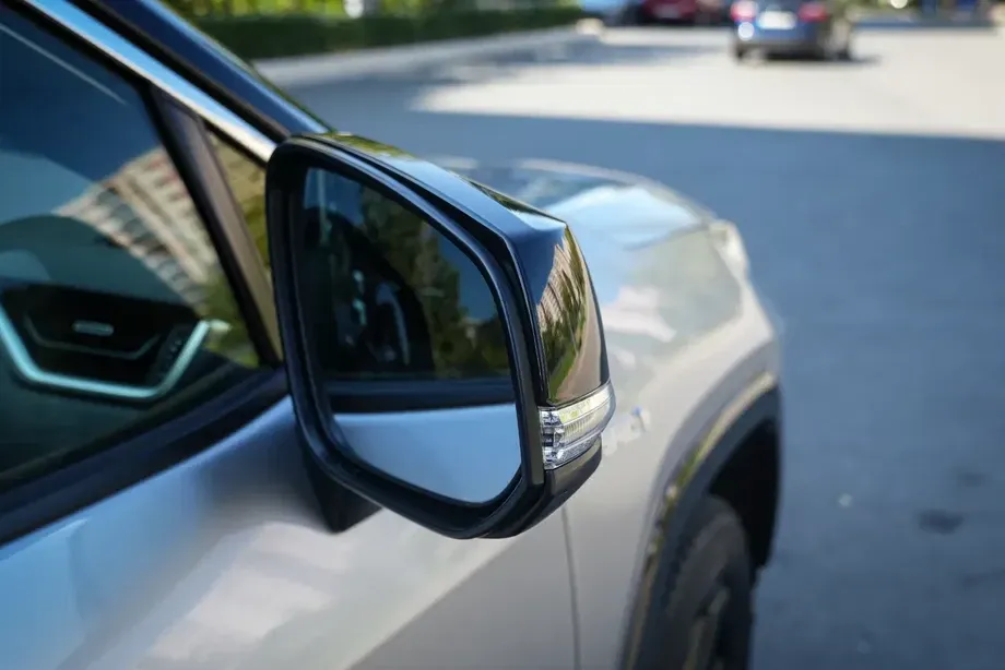 Toyota RAV4 V 2.5 VVT-iE 4x4 Exclusive — imagine 8