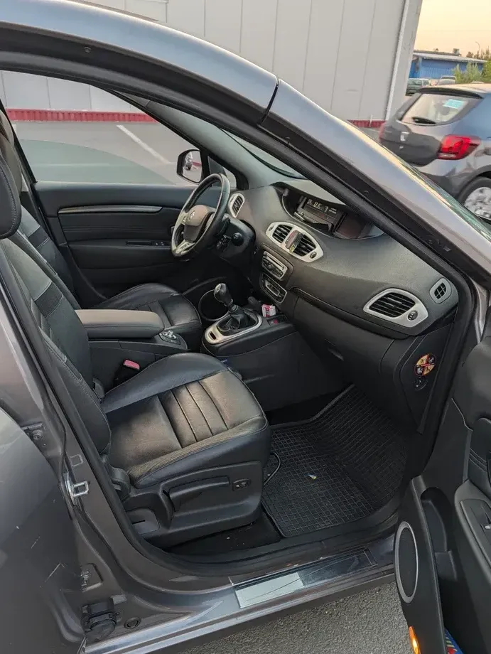 Renault Scénic III — imagine 8