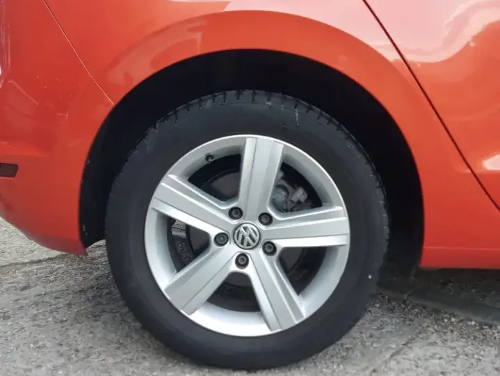 Volkswagen Golf Sportsvan 1.6 TDI DPF DSG BMT Comfortline