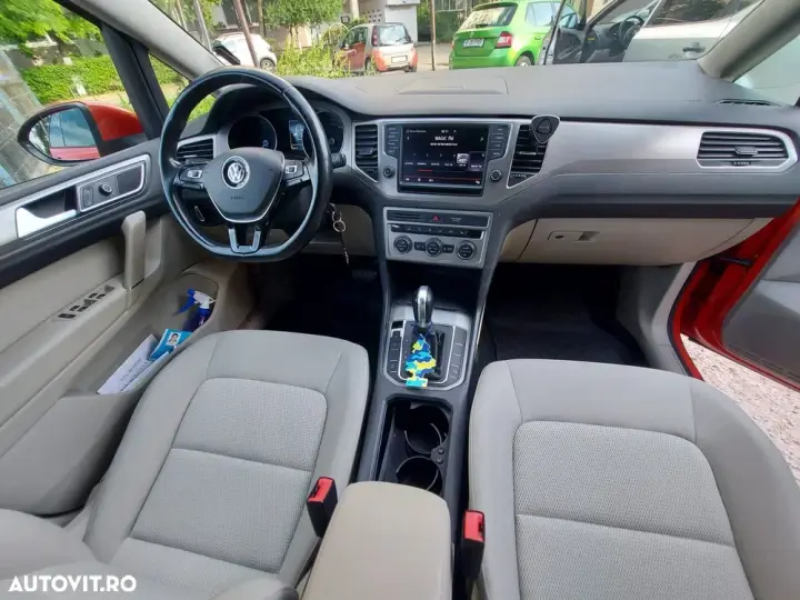 Volkswagen Golf Sportsvan 1.6 TDI DPF DSG BMT Comfortline