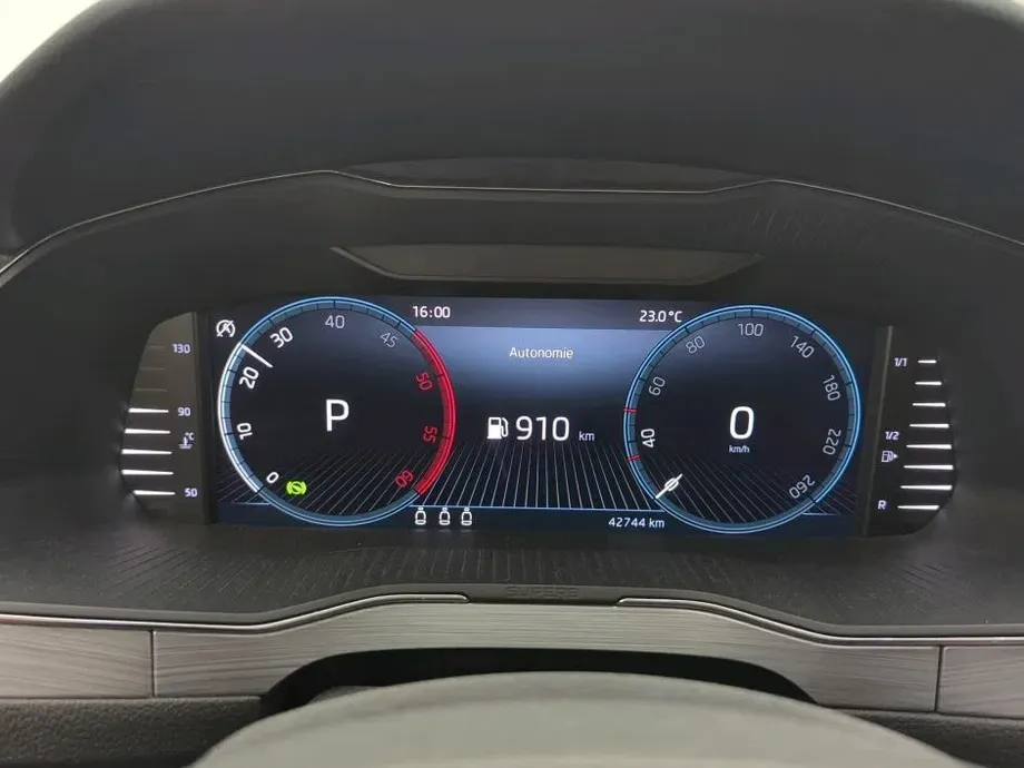 Škoda Superb III 2.0 TDI DSG Ambition — imagine 4