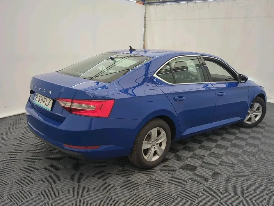 Škoda Superb III 2.0 TDI DSG Ambition — imagine 10