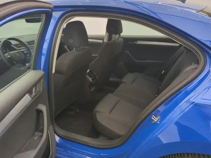 Škoda Superb III 2.0 TDI DSG Ambition