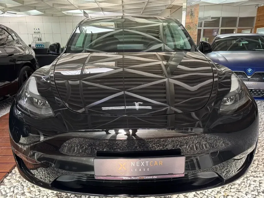 Tesla Model Y Long Range Dual Motor AWD — imagine 2