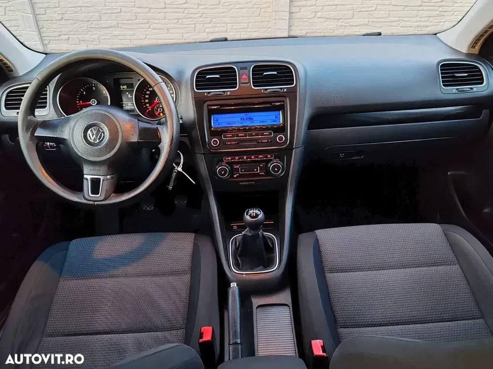 Volkswagen Golf — imagine 5
