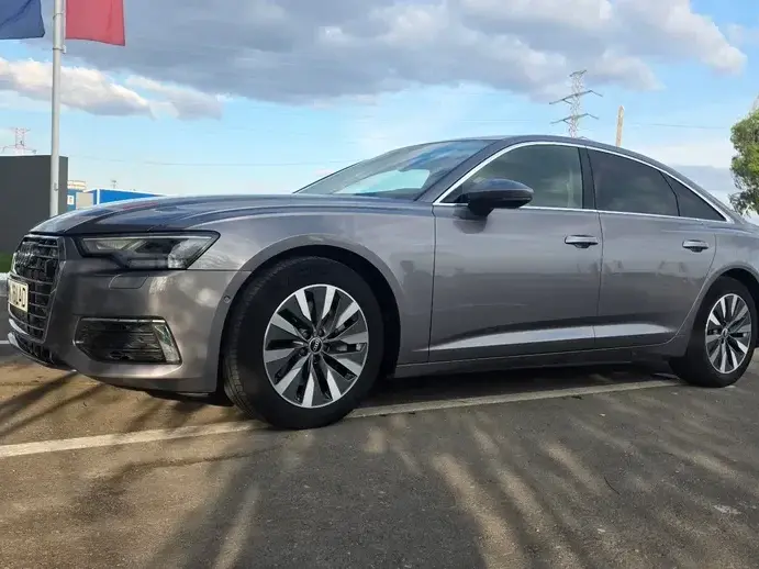 Audi A6 C8