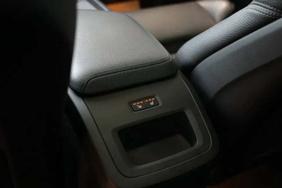 Volvo XC 60 II B4 D AWD Geartronic RDesign — imagine 9