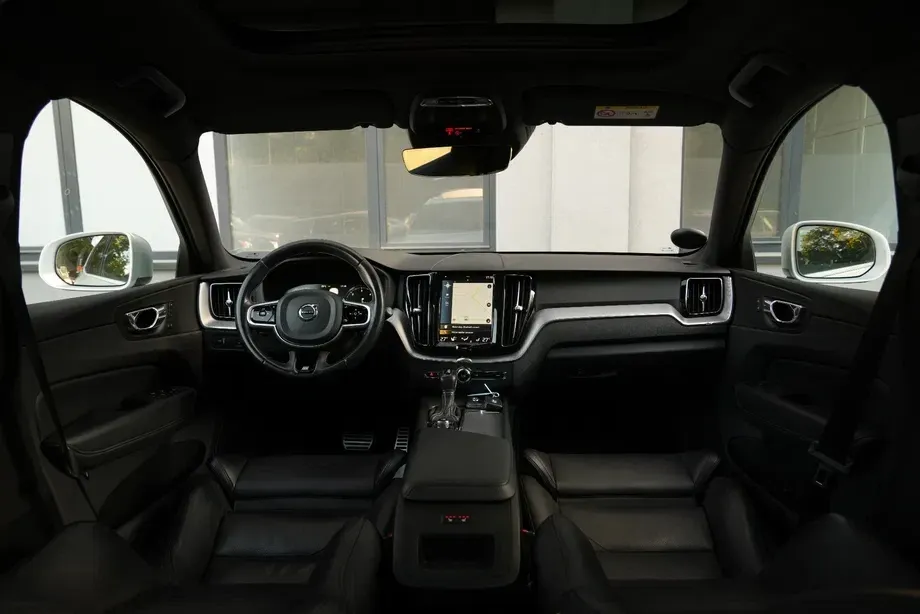 Volvo XC 60 II B4 D AWD Geartronic RDesign — imagine 4