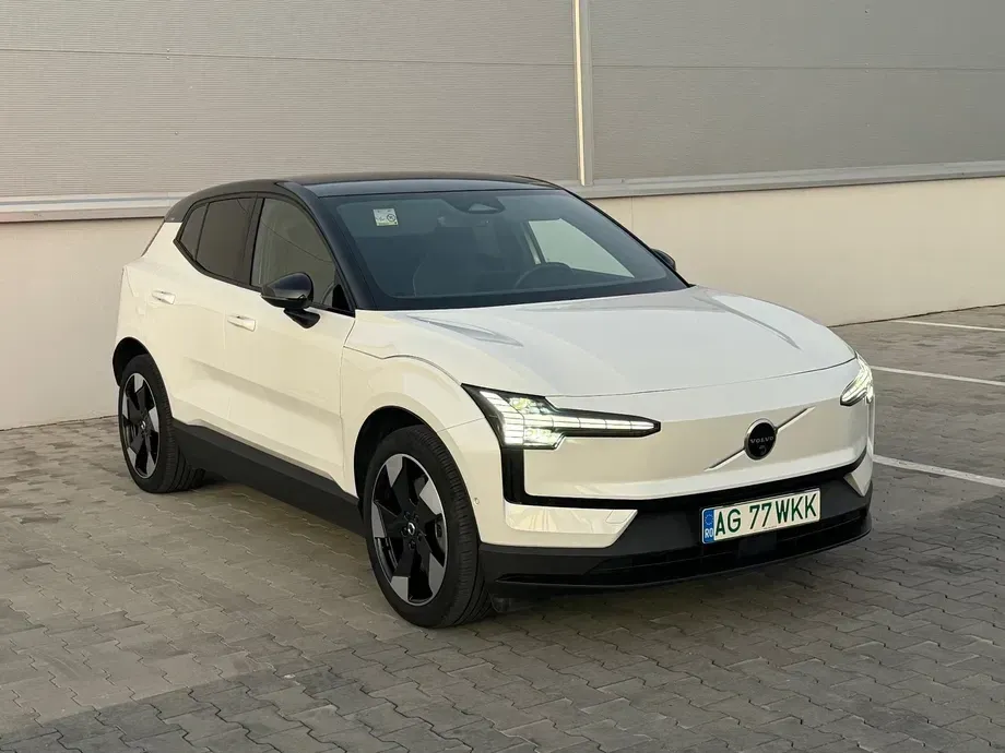 Volvo EX30 Twin Motor Performance Ultra — imagine 2