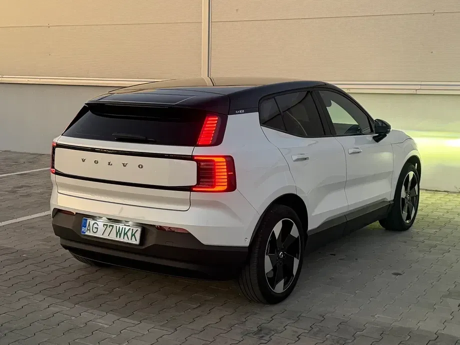 Volvo EX30 Twin Motor Performance Ultra — imagine 3
