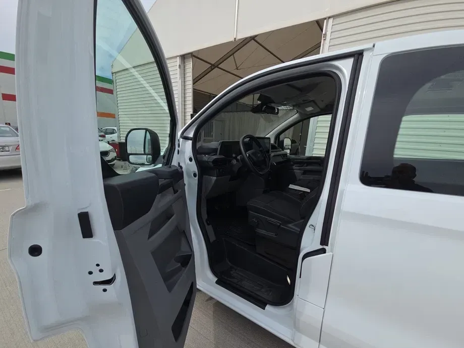 Ford Transit Custom 320S 2.0 EcoBlue 110 CP 6MT L1H1 FWD Trend — imagine 6