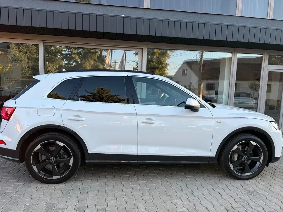 Audi Q5 FY 55 TFSIe quattro S tronic S line — imagine 2