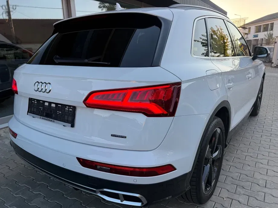 Audi Q5 FY 55 TFSIe quattro S tronic S line — imagine 8