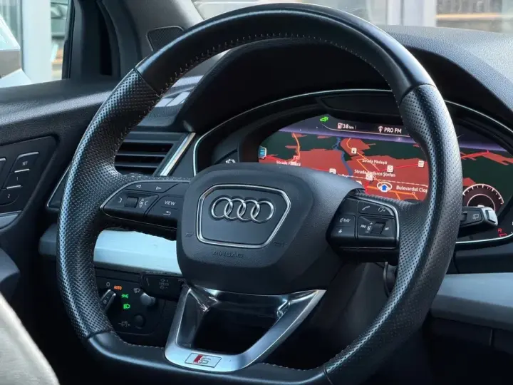 Audi Q5 FY 55 TFSIe quattro S tronic S line