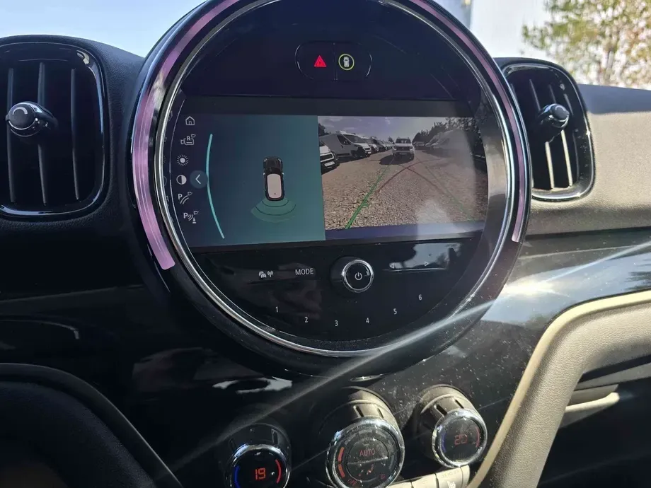 MINI Cooper — imagine 10