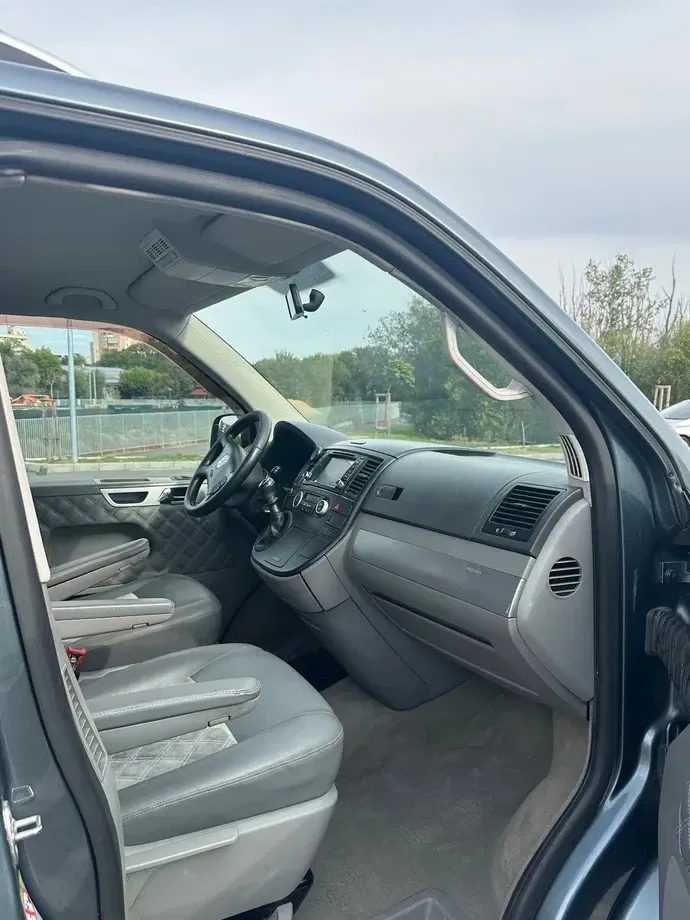 Volkswagen Multivan T5 — imagine 3