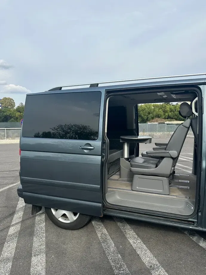 Volkswagen Multivan T5 — imagine 2