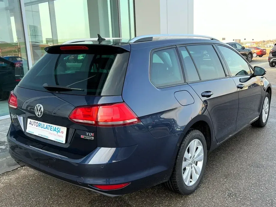 Volkswagen Golf 1.6 TDI 4Motion BlueMotion Technology Allstar — imagine 3