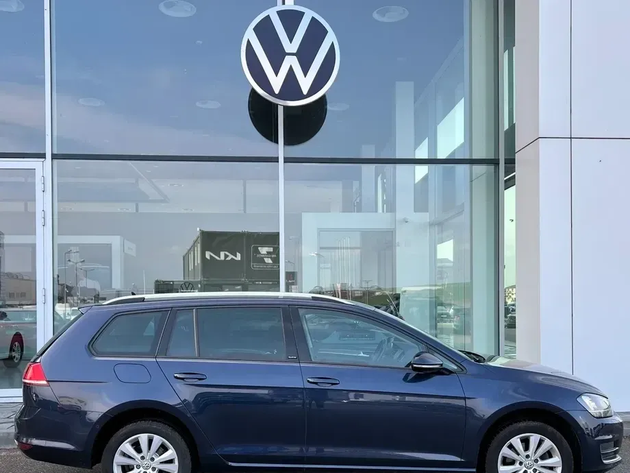 Volkswagen Golf 1.6 TDI 4Motion BlueMotion Technology Allstar — imagine 2