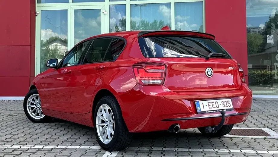 BMW Seria 1 116d EfficientDynamics Edition Sport Line — imagine 3