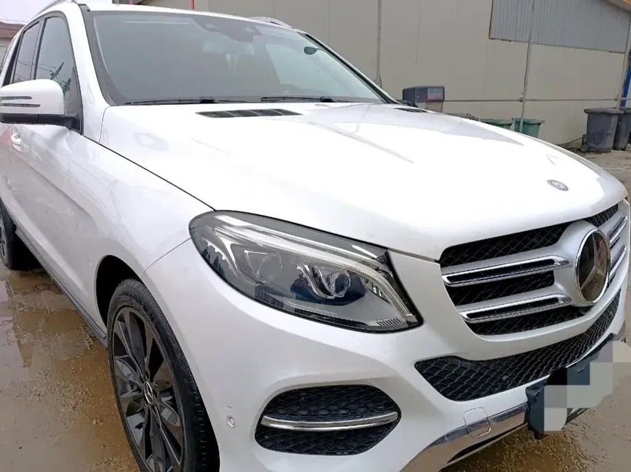 Mercedes-Benz GLE — imagine 3