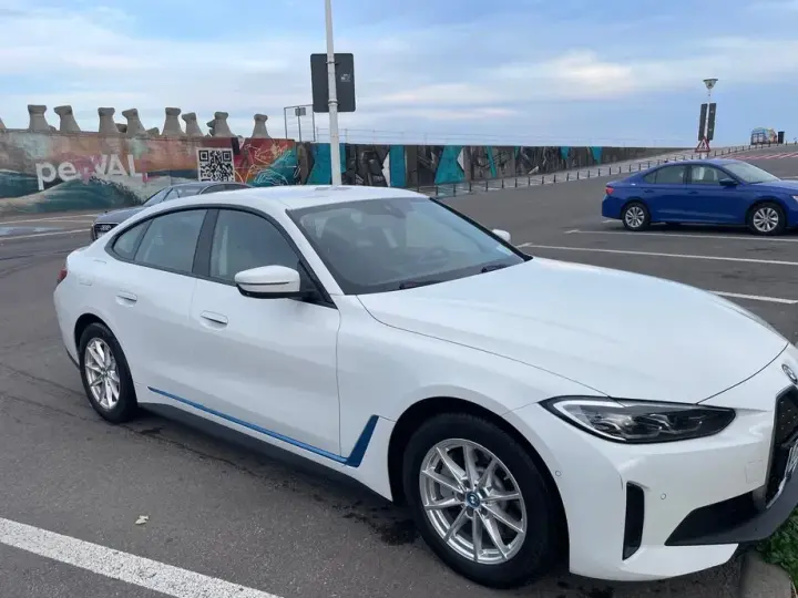 BMW i4 eDrive40