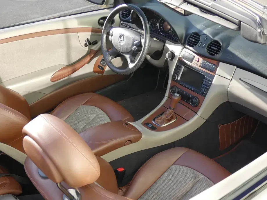 Mercedes-Benz CLK C209 — imagine 9