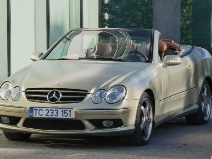 Mercedes-Benz CLK C209