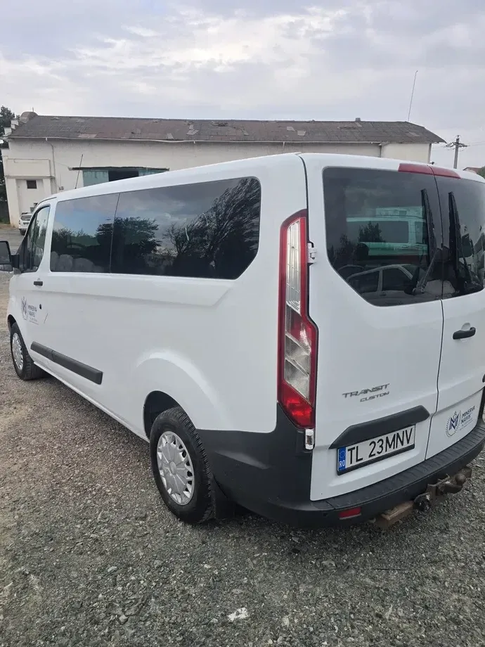 Ford Transit Custom — imagine 8