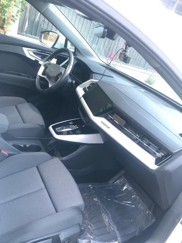 Audi Q4 Sportback e-tron — imagine 9