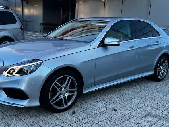 Mercedes-Benz E — imagine 6